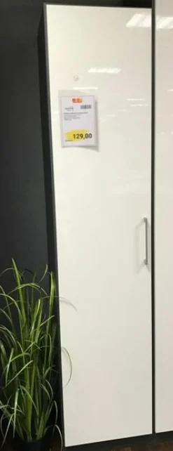 Armoire à portes battantes ESSENSA