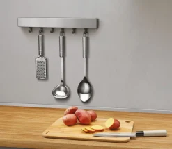 Barre magnétique avec crochets METALLIKA