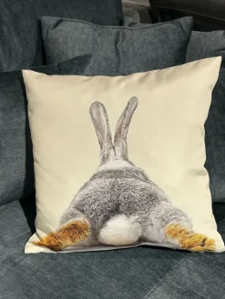 Coussin lapin de dos ROGER