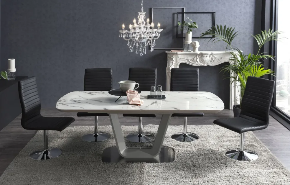 Lot de 4 chaises TANJUNG MORAWA