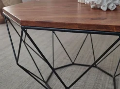 Table basse DOI PUKPHAKKA-Skyport Hot