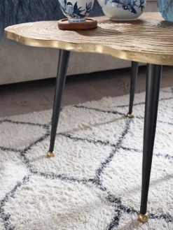 Table de repas DOI MAE SA NOI-Skyport