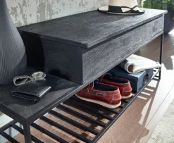 Vestiaire AGUAYTIA-Skyport Hot