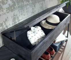 Vestiaire AGUAYTIA-Skyport Hot